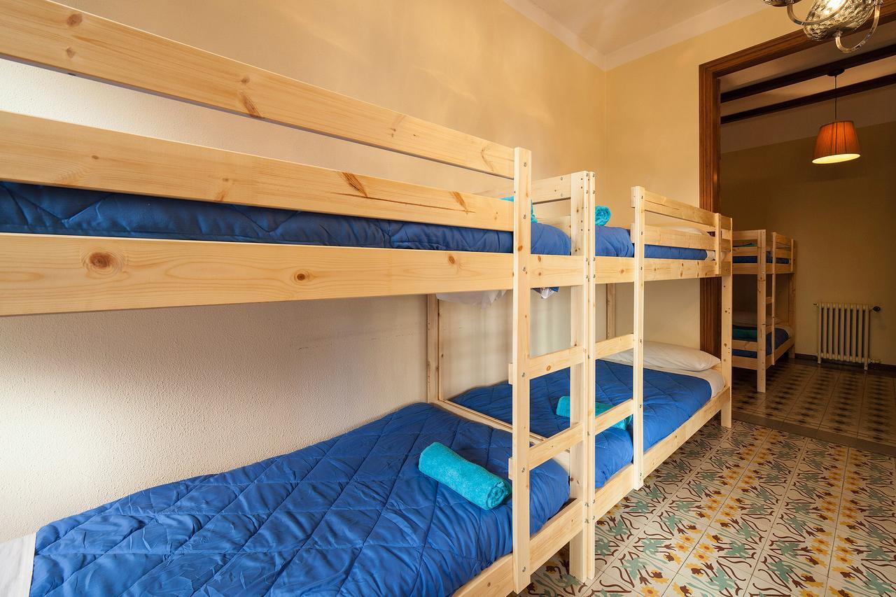 Bed In Girona Bed and Breakfast Εξωτερικό φωτογραφία